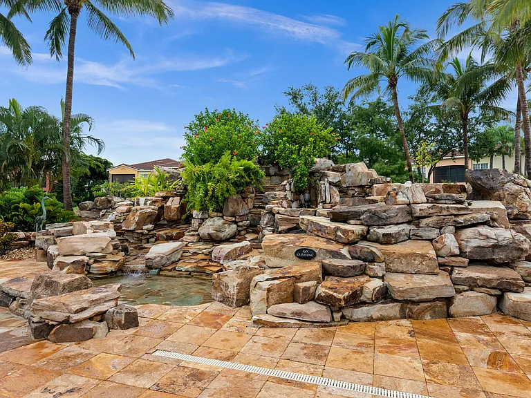 8641 Piazza Del Lago Cir #201 — Photo 26