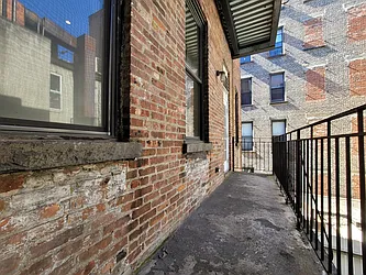 Rented by Julien Aractingi, LREB