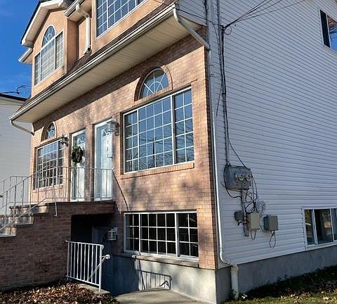 3rd image of 157 Oakdale St #A