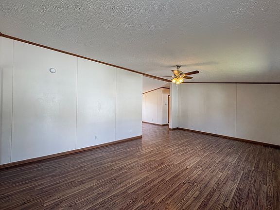 3rd image of 286 Pin Oak Ln #286