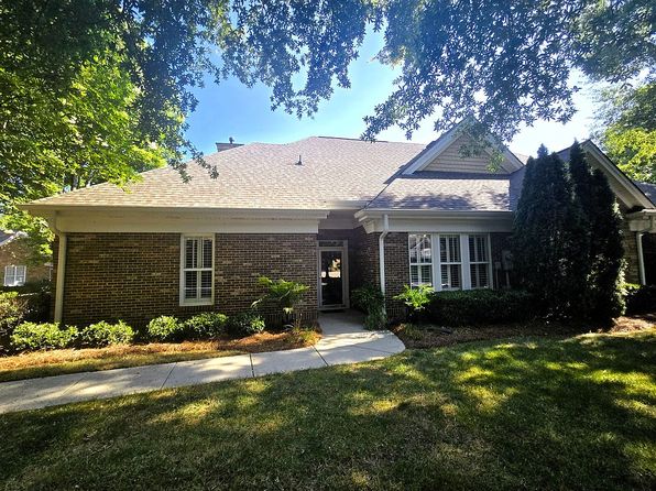 2741 Circa Dr
