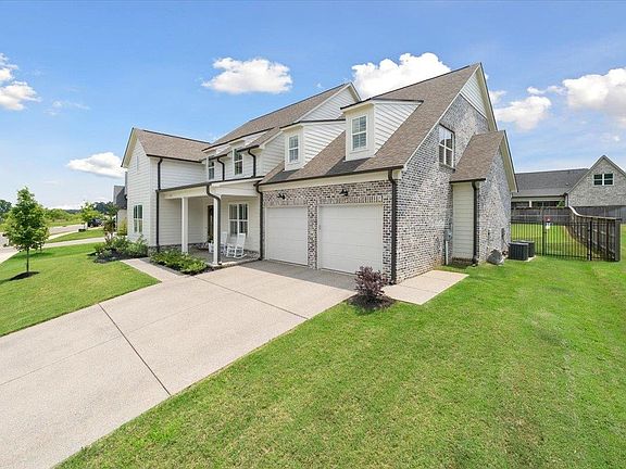 3rd image of 220 Mary Taylor Way