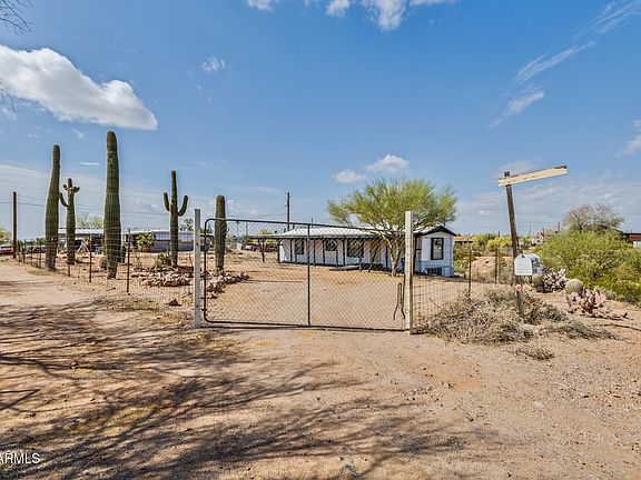4th image of 251 N STARR Road