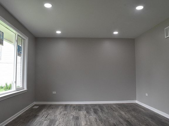 5th image of 1040 Ashridge Ln