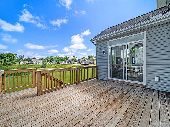 4th image of 6695 Dickson Dr