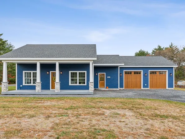 204 Puddledock Rd, Manchester, ME 04351