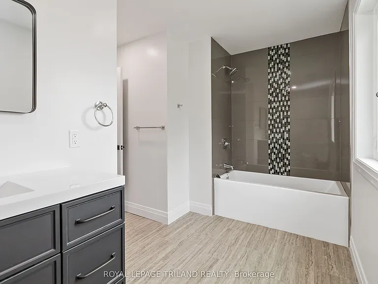 164 Winston Ave #UPPER — Photo 14
