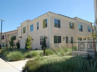 1069 W Clover Ave, Rialto, CA 92376