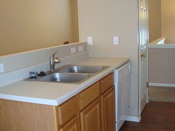 4th image of 2617 Kelly Dr