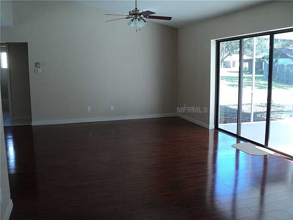 3rd image of 2849 Oak Creek Ln