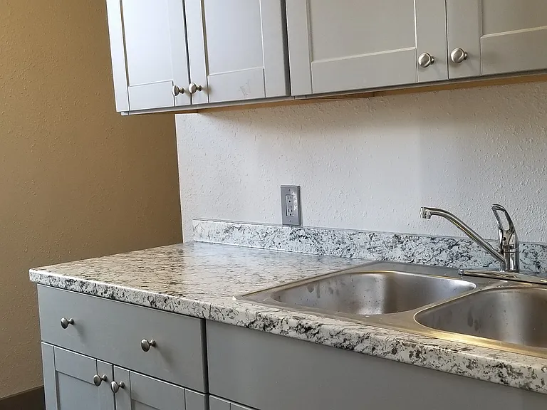 REMODELED KITCHEN!