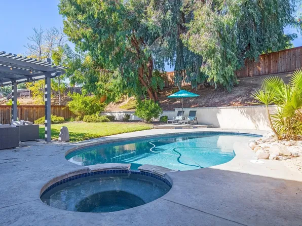 39821 Wild Flower Dr, Murrieta, CA 92563