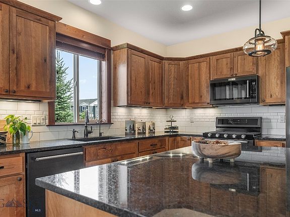 4th image of 195 King Meadows Ln
