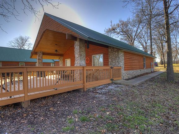 3rd image of 35498 Stoneridge Ln