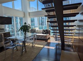 41 SE 5th St