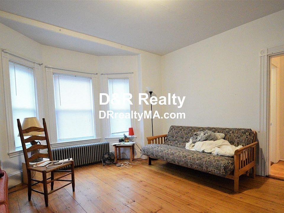 2nd image of 26 Custer St #3