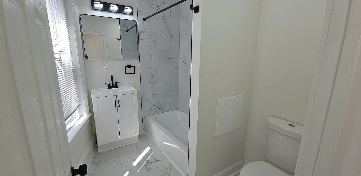 2 bed, 800 sqft, $1,825 — Photo 2