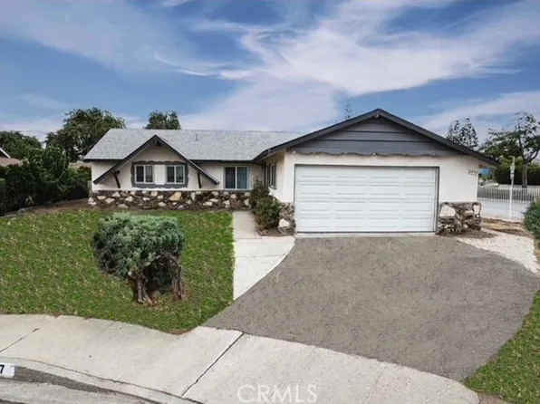 2497 Logan St, Pomona, CA 91767