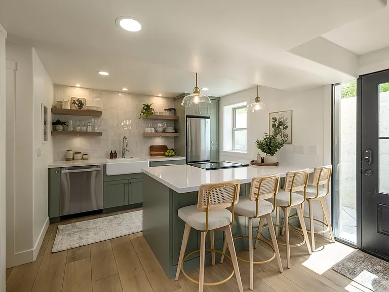 5634 N Aspenleaf Dr — Photo 18