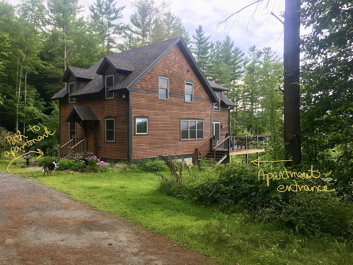 Building Photo - Black Bear Holw