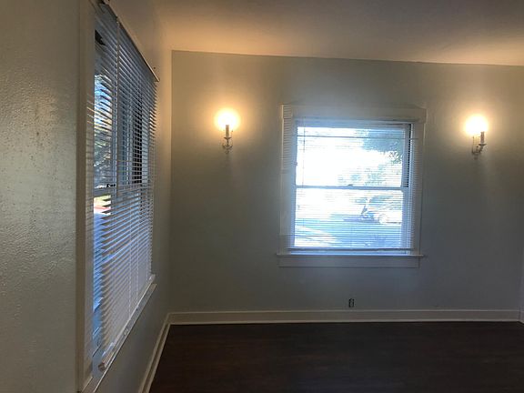 4th image of 248 E University Blvd