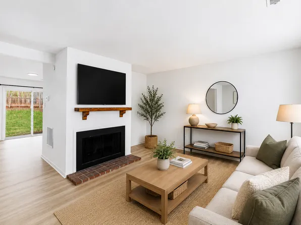 2654 Gatewood Cir, Charlottesville, VA 22911