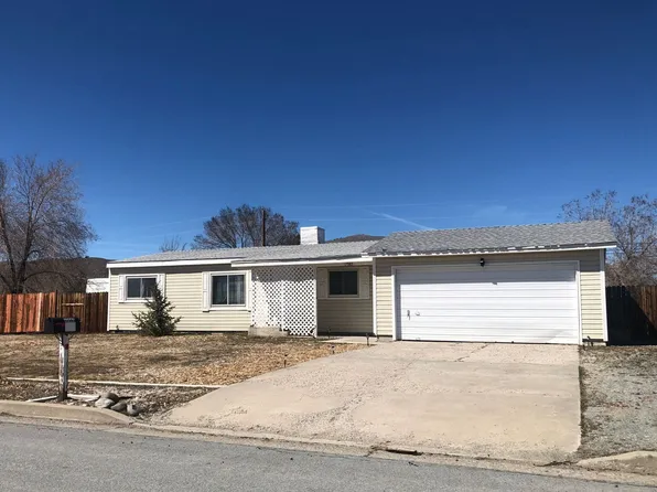 17585 Fantail St, Reno, NV 89508