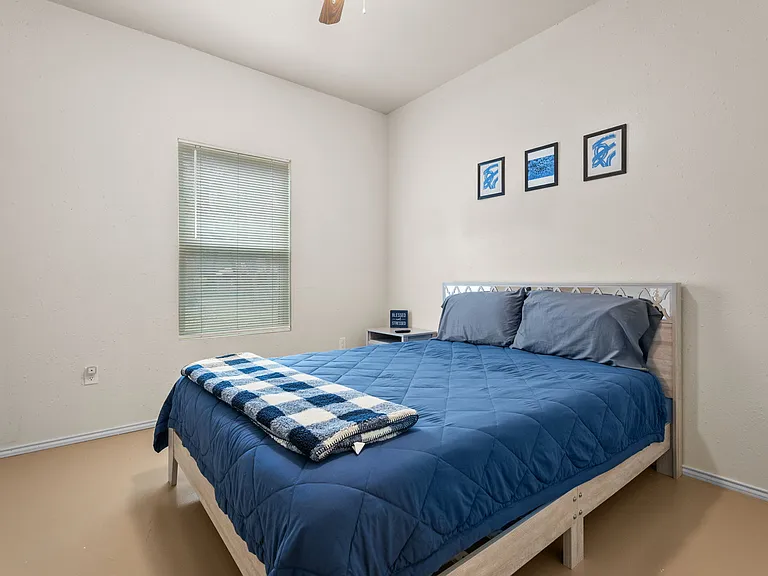 3115 N Grand Ave — Photo 10