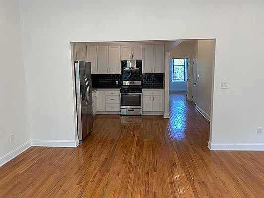 4th image of 166 Saint Marks Ave APT 2