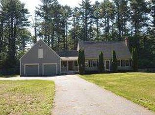 9 Woodbury Ave, Pelham, NH 03076