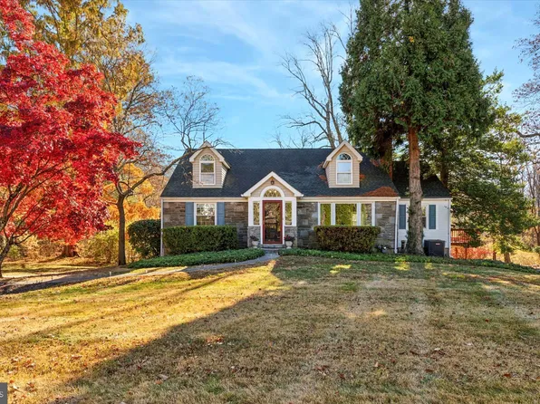 233 Sinkler Dr, Wayne, PA 19087