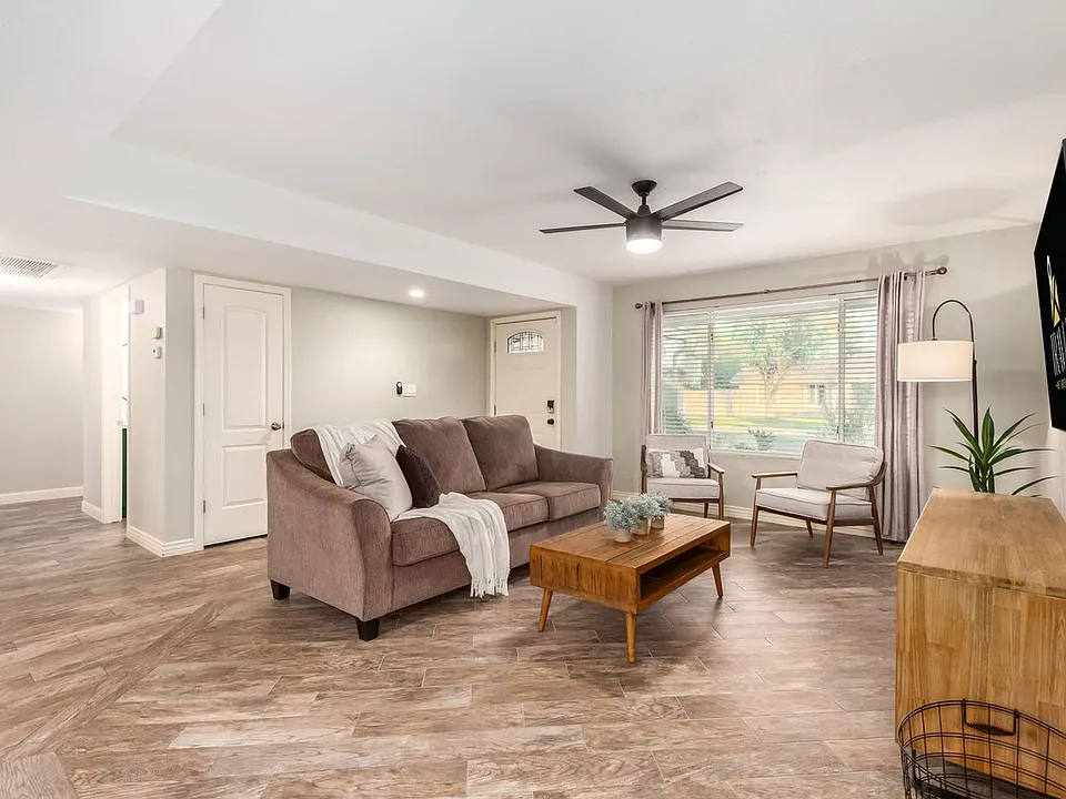2530 W Obispo Cir #ID1608793P
