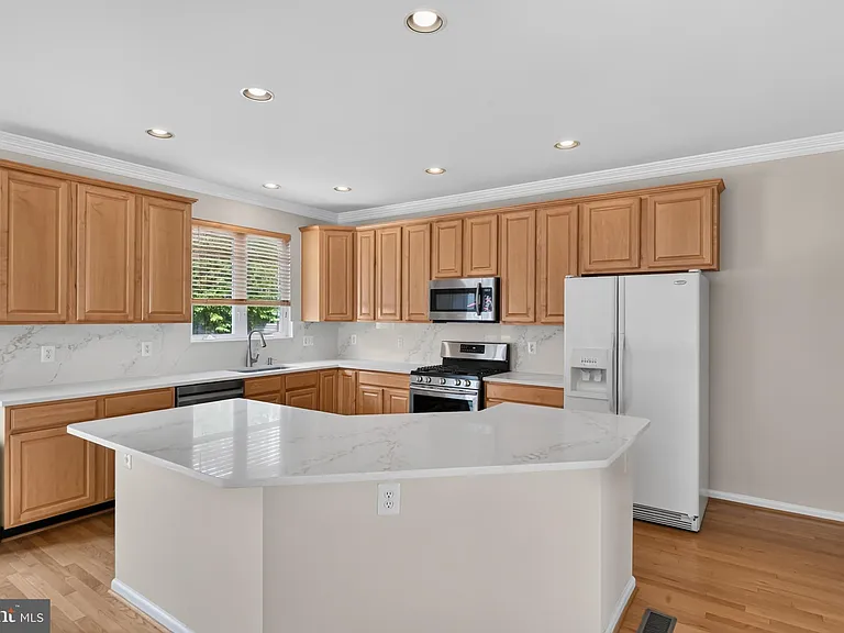 5166 Ballycastle Cir — Photo 13