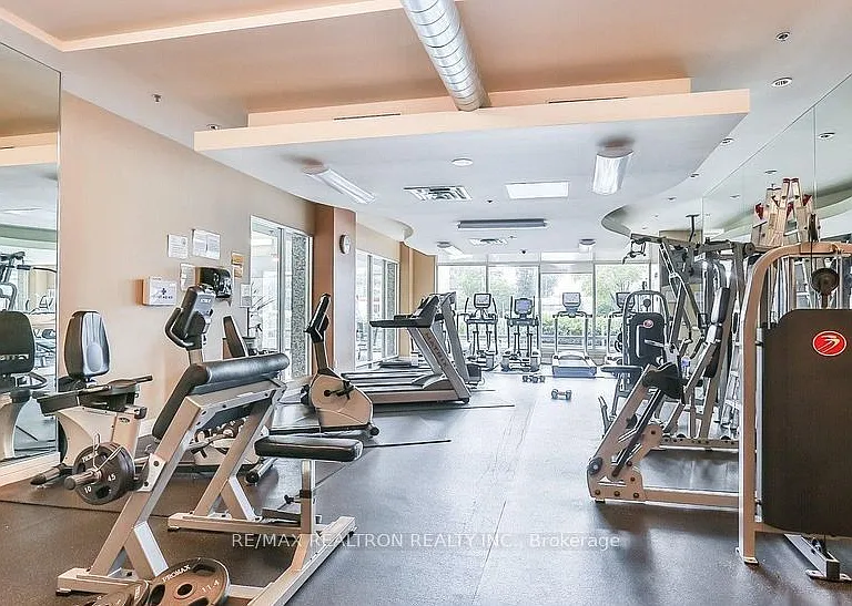 16 Harrison Garden Blvd #2407 — Photo 24