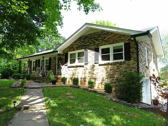 2nd image of 171 E Regent Dr