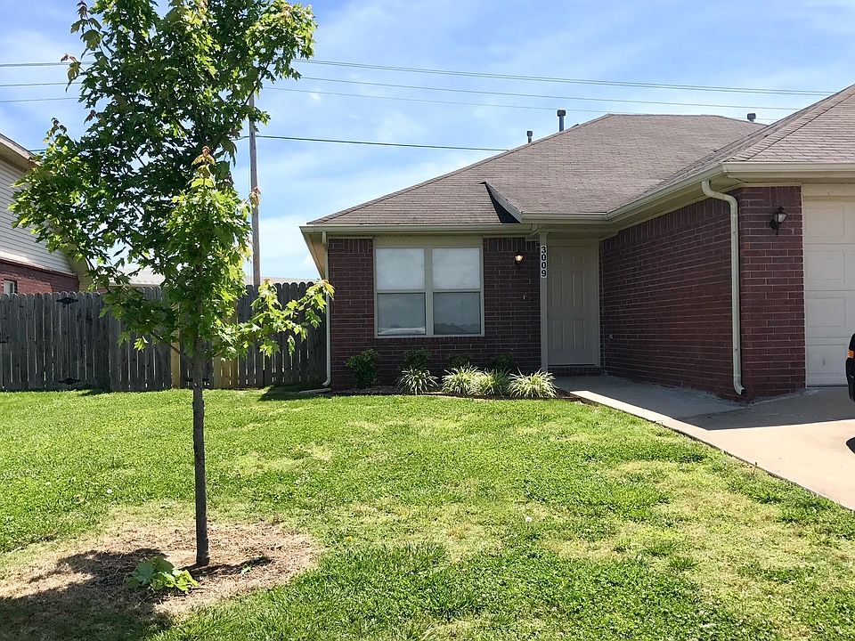 1st image of 420 E Asher Ct