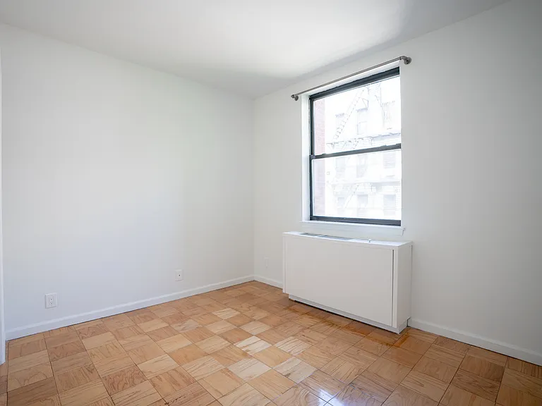 67 E 3rd St #3D — Photo 4