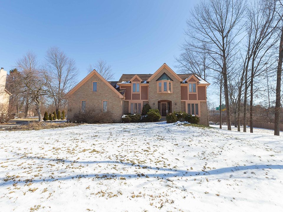 1st image of 548 Conestoga Dr