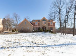 548 Conestoga Dr, Columbus, OH 43213