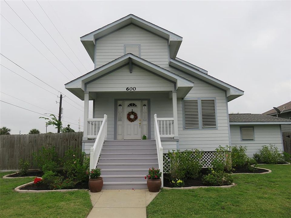 1st image of 600 33rd St