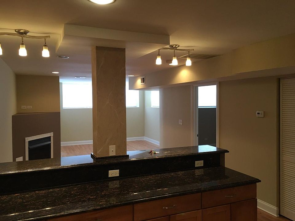 2nd image of 5884 N Ridge Ave