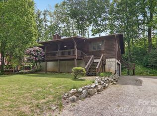 267 Caldwell Dr, Maggie Valley, NC 28751