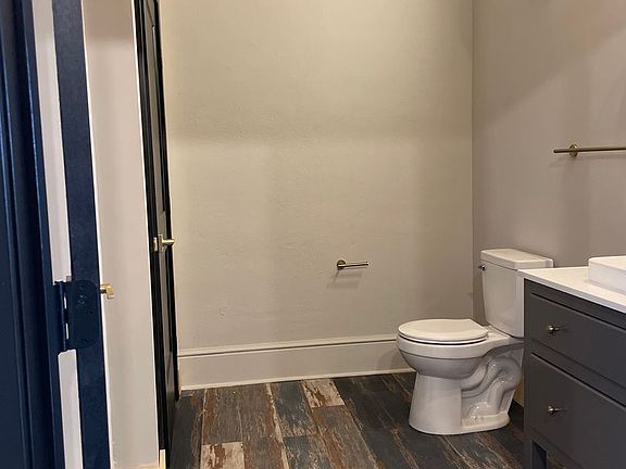 4th image of 84 E Main St #301