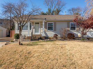 9701 Shuffle Dr, Saint Louis, MO 63123