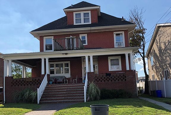 2nd image of 185 Beach 125 St