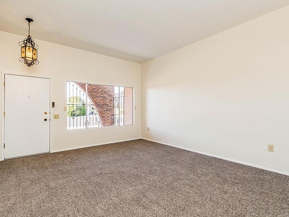 3rd image of 16829 N 107th Dr