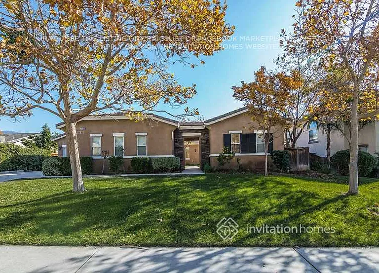 7833 Calle Del Rio St — Photo 2