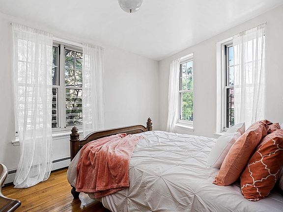4th image of 468 Convent Ave Unit 32