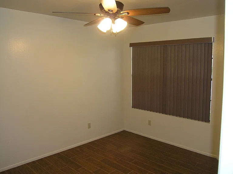 Front bedroom/office