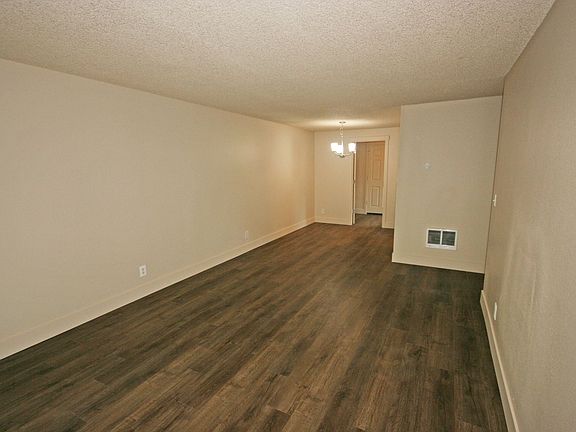 3rd image of 4252 NE Beaumead St